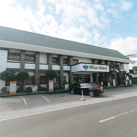 Bliss Hotel Dau Mabalacat 外观 照片