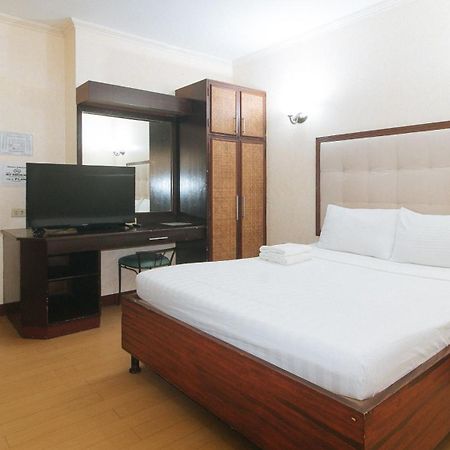 Bliss Hotel Dau Mabalacat 外观 照片