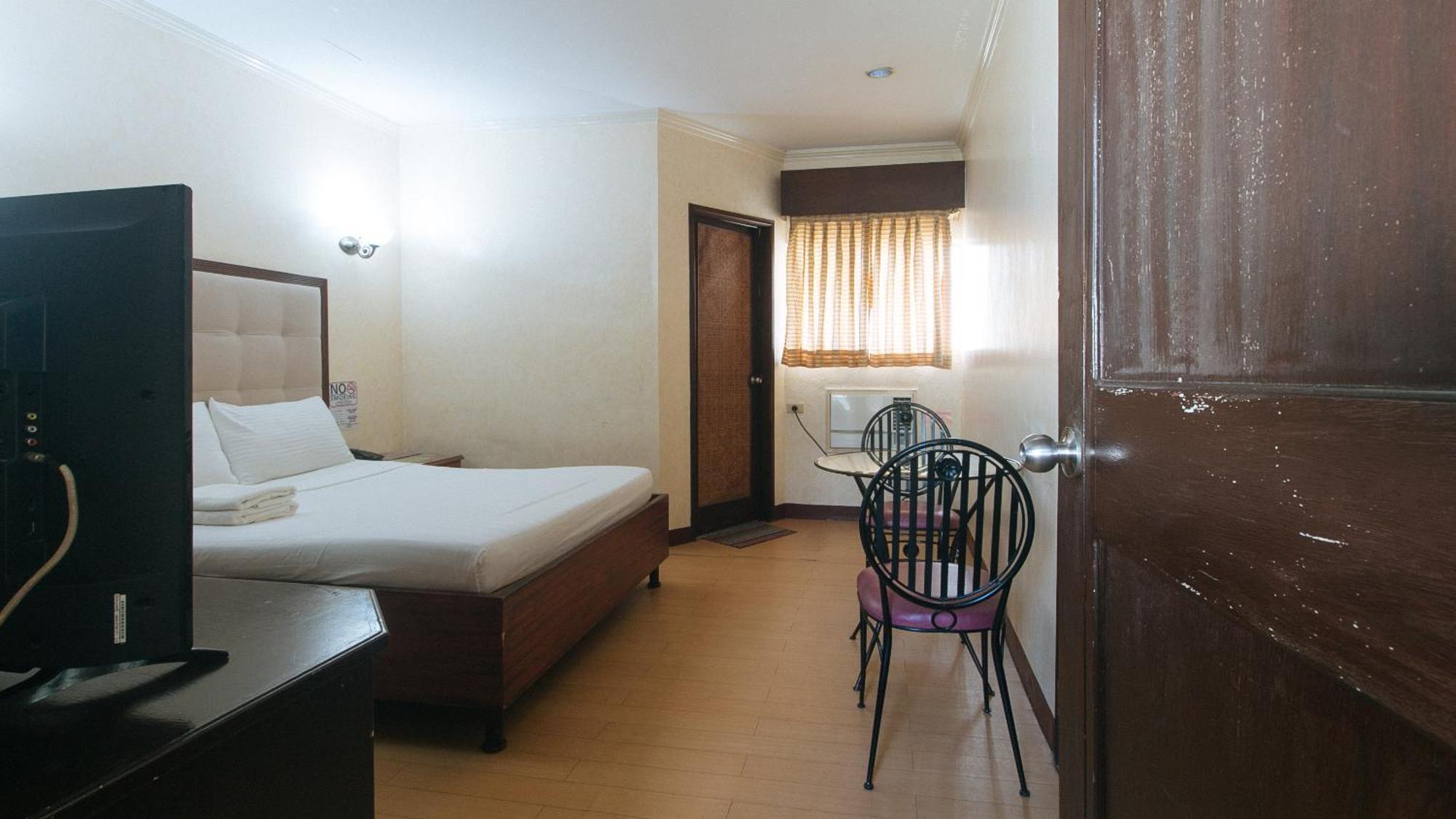 Bliss Hotel Dau Mabalacat 外观 照片