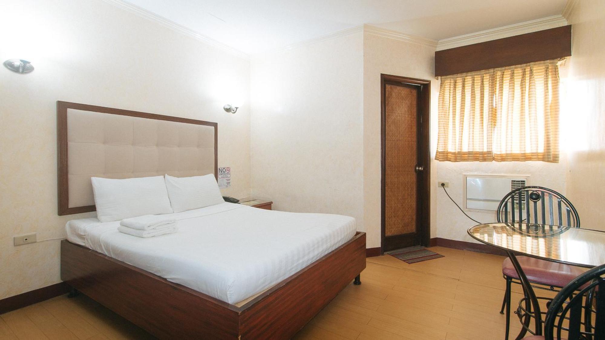 Bliss Hotel Dau Mabalacat 外观 照片