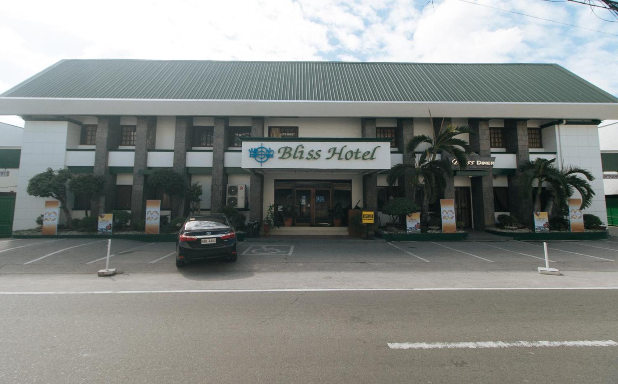 Bliss Hotel Dau Mabalacat 外观 照片