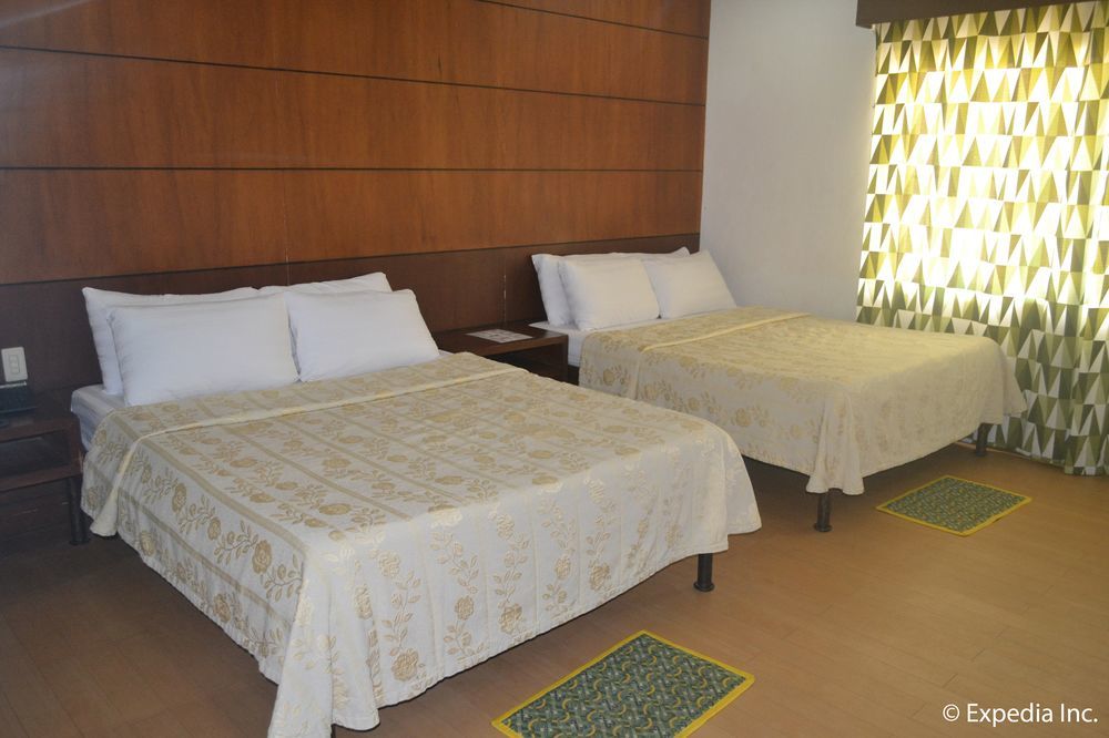 Bliss Hotel Dau Mabalacat 外观 照片