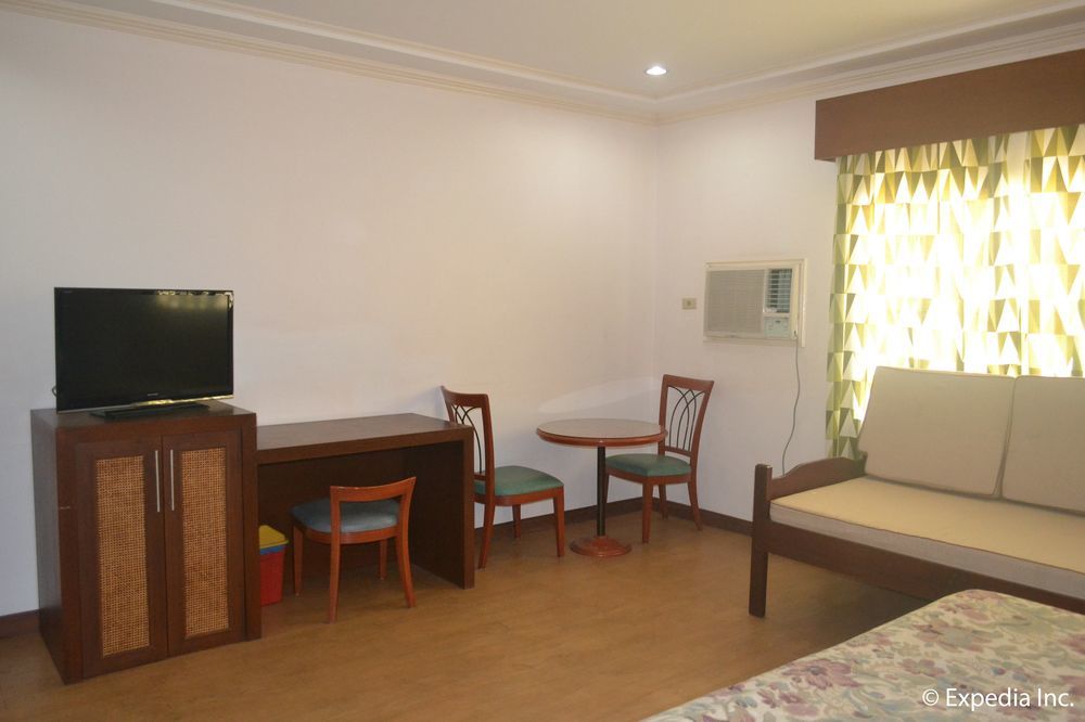 Bliss Hotel Dau Mabalacat 外观 照片