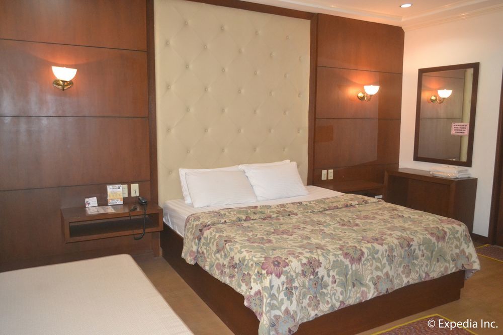 Bliss Hotel Dau Mabalacat 外观 照片