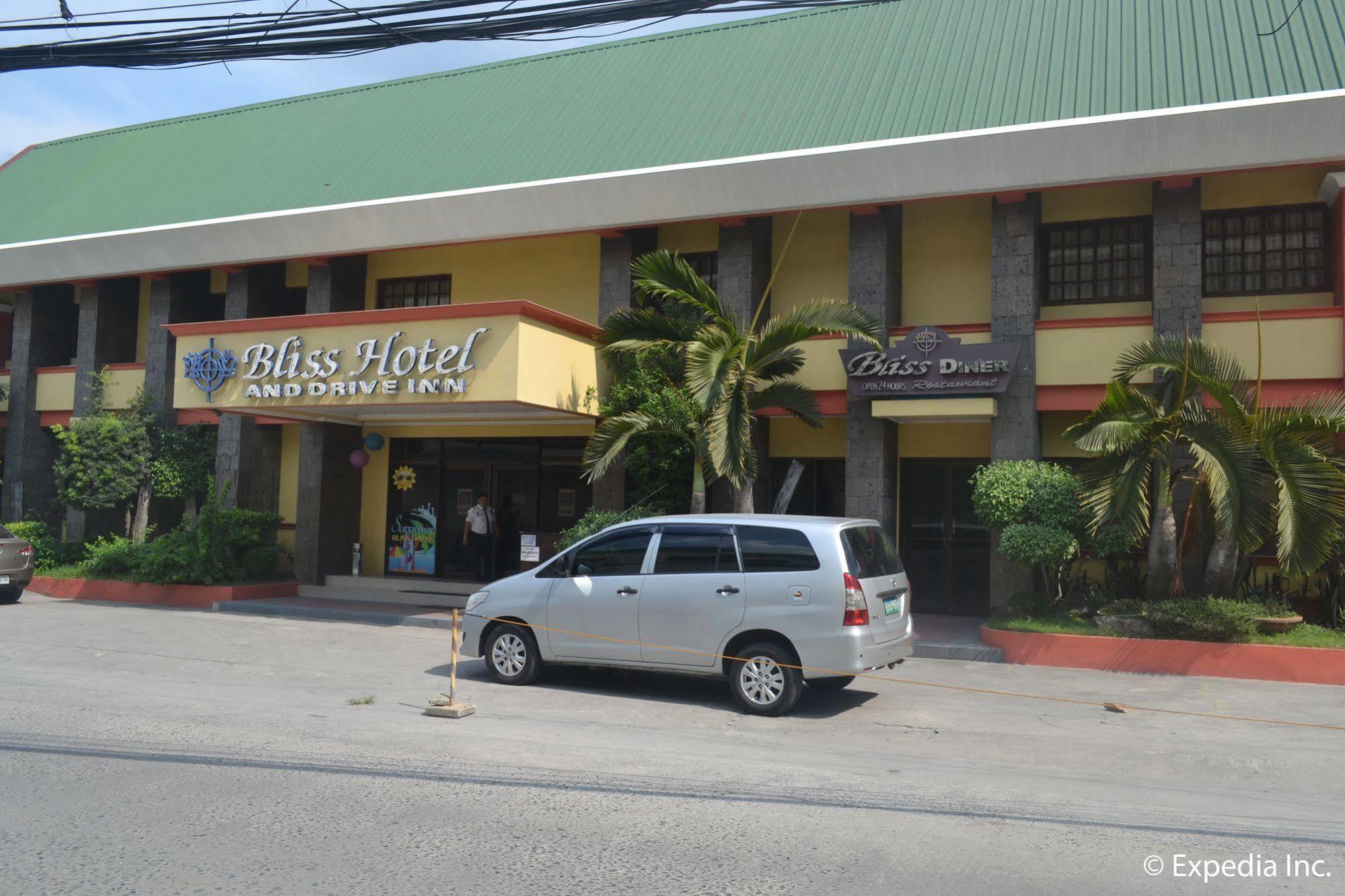 Bliss Hotel Dau Mabalacat 外观 照片