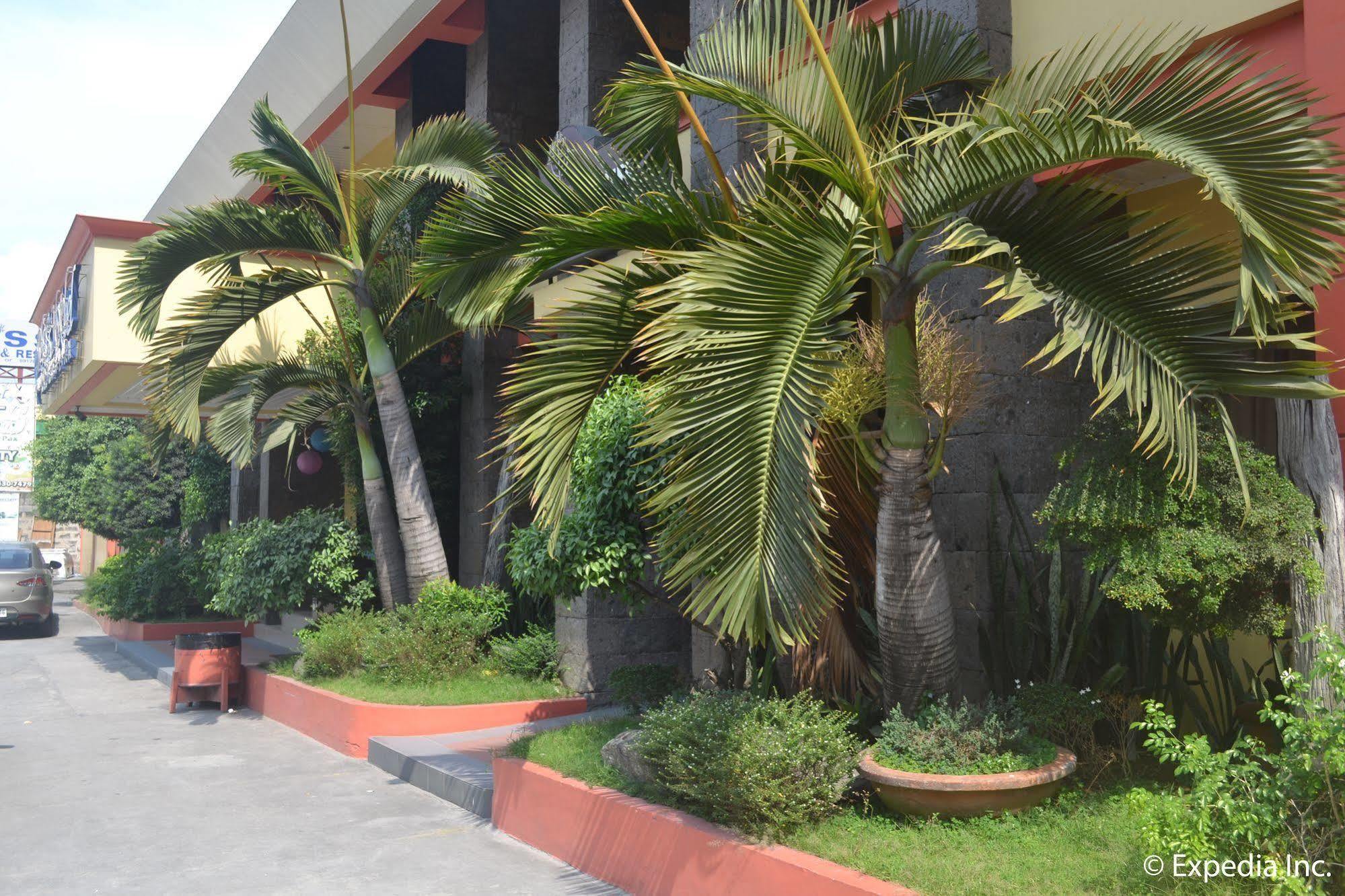 Bliss Hotel Dau Mabalacat 外观 照片