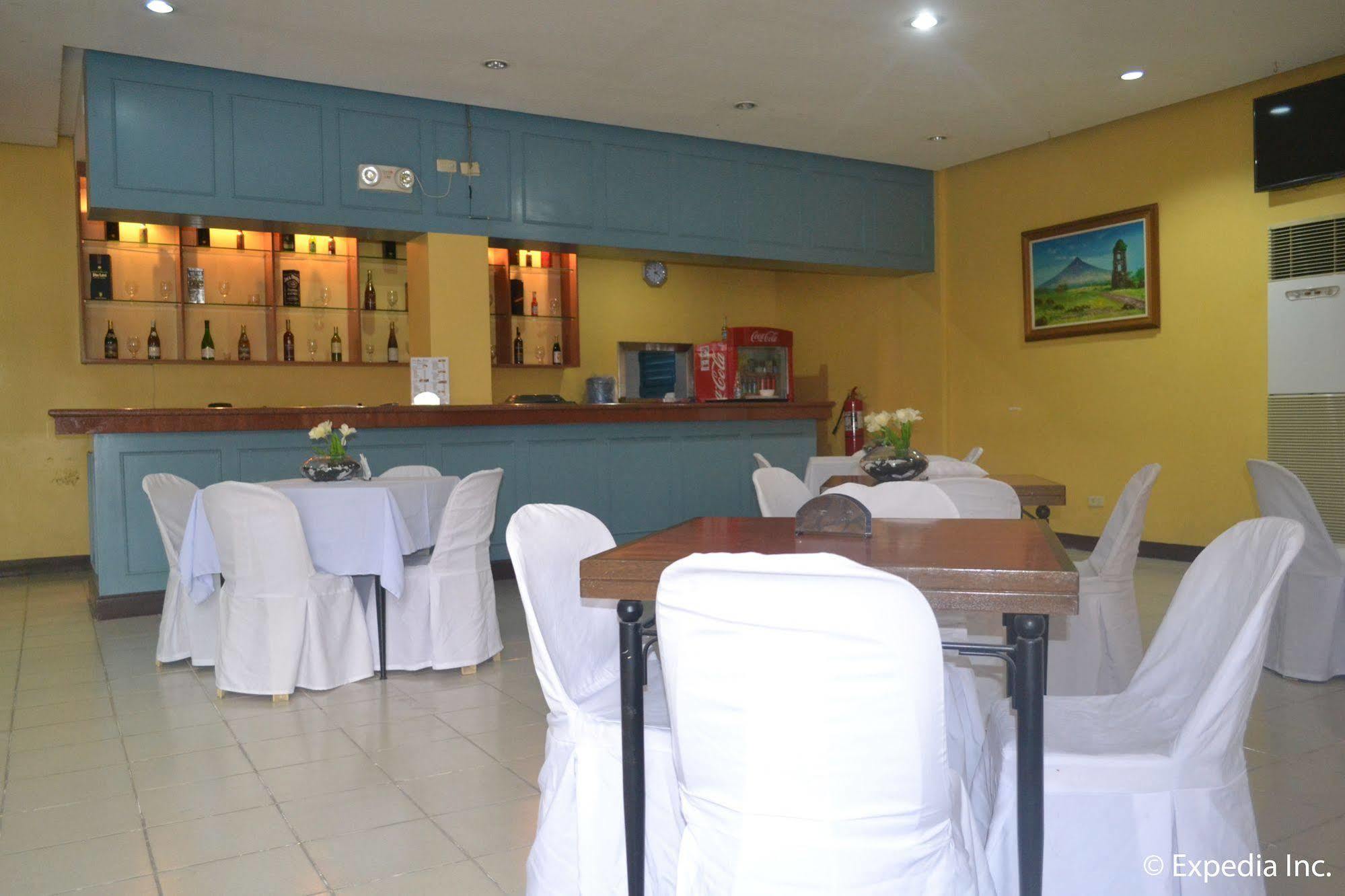 Bliss Hotel Dau Mabalacat 外观 照片