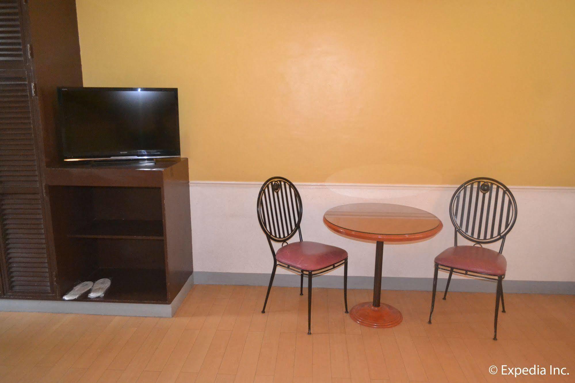 Bliss Hotel Dau Mabalacat 外观 照片