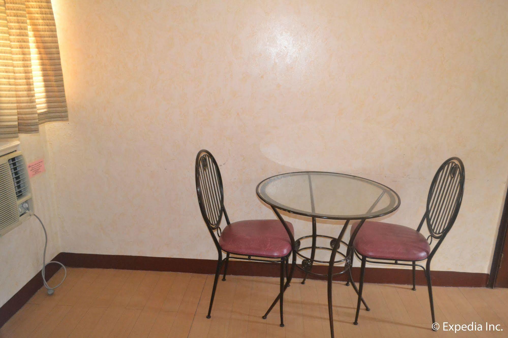 Bliss Hotel Dau Mabalacat 外观 照片
