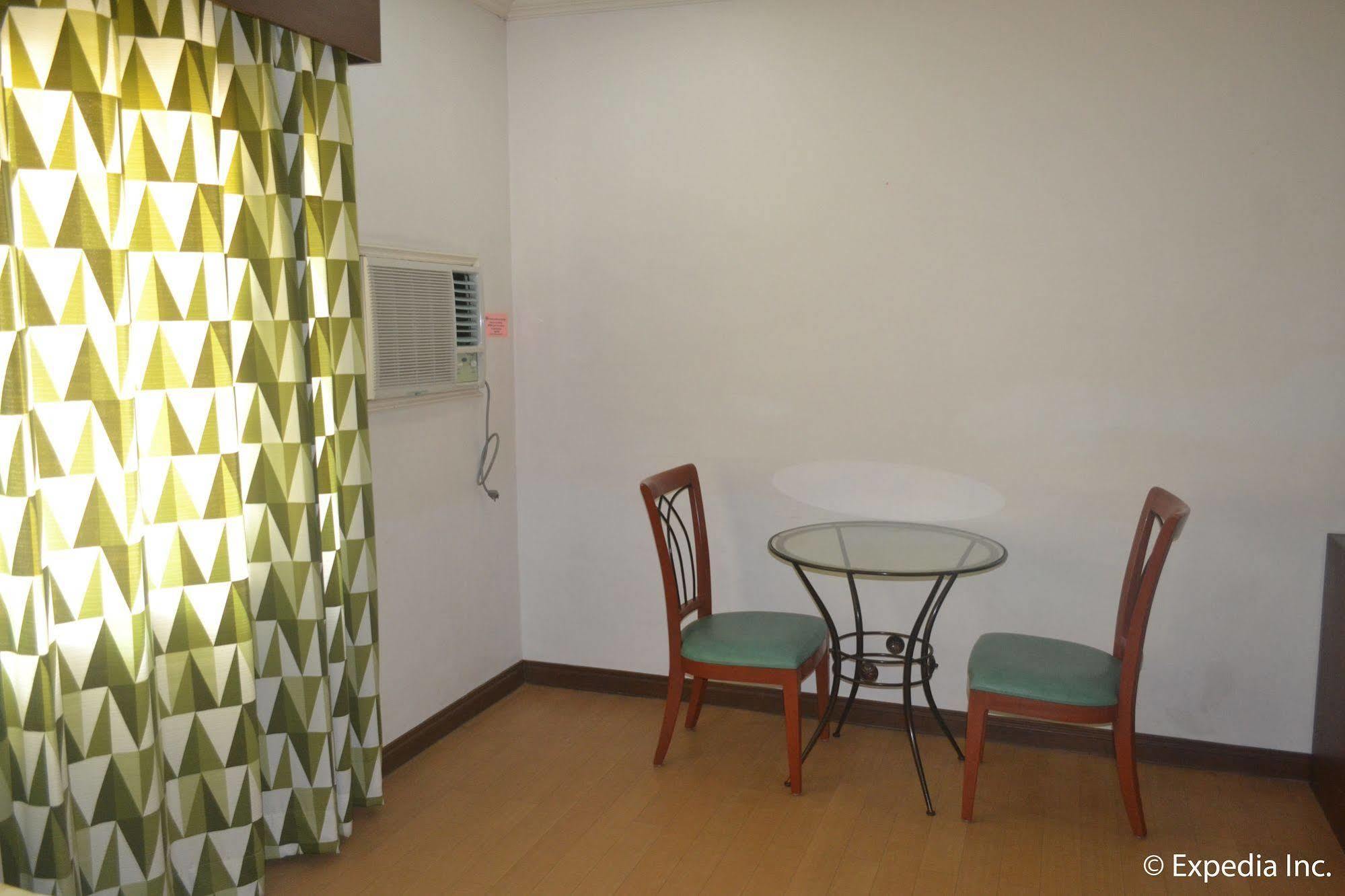 Bliss Hotel Dau Mabalacat 外观 照片