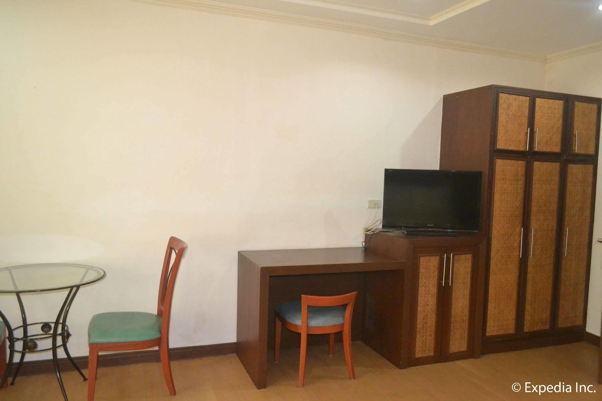 Bliss Hotel Dau Mabalacat 外观 照片