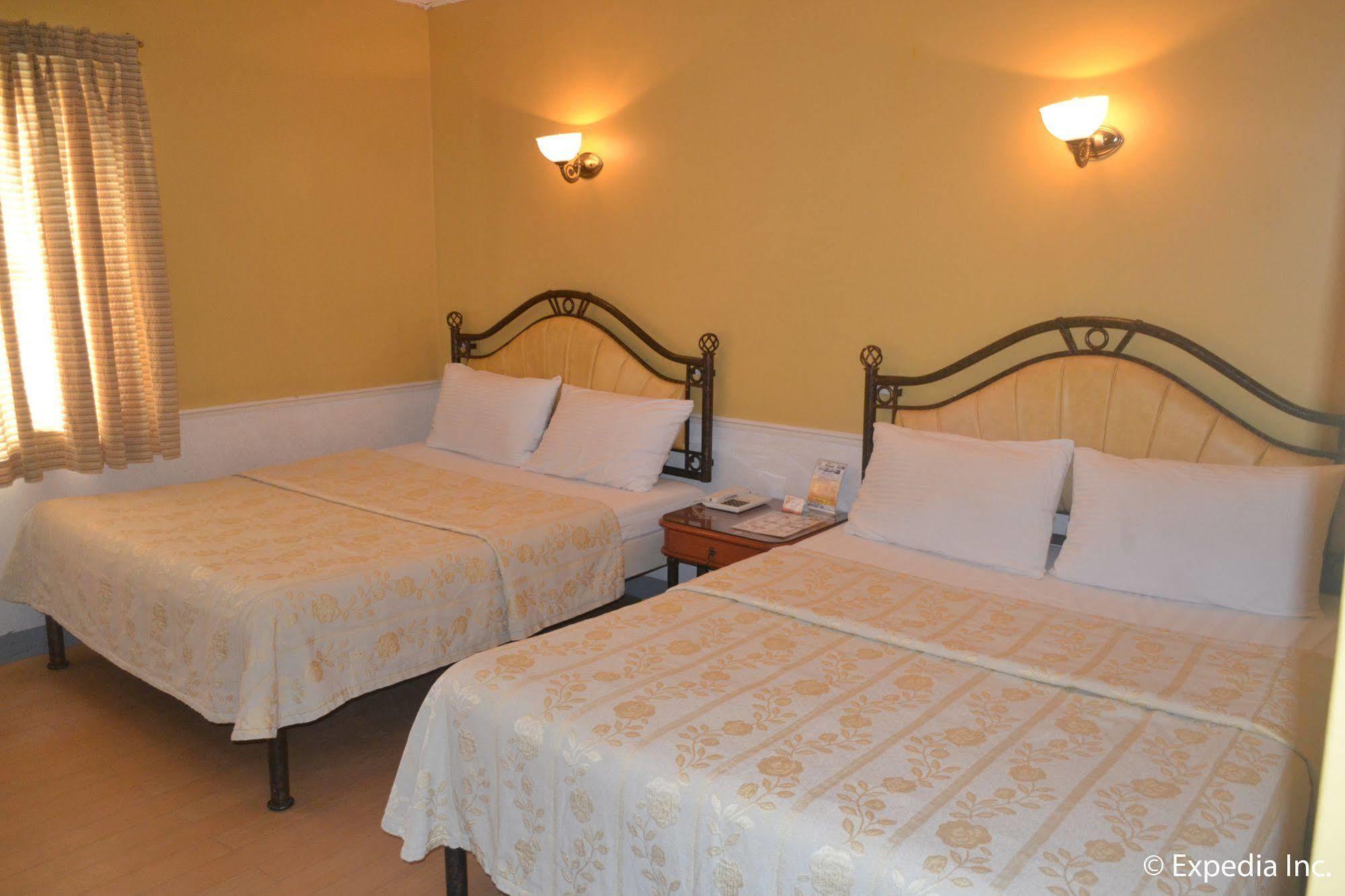 Bliss Hotel Dau Mabalacat 外观 照片