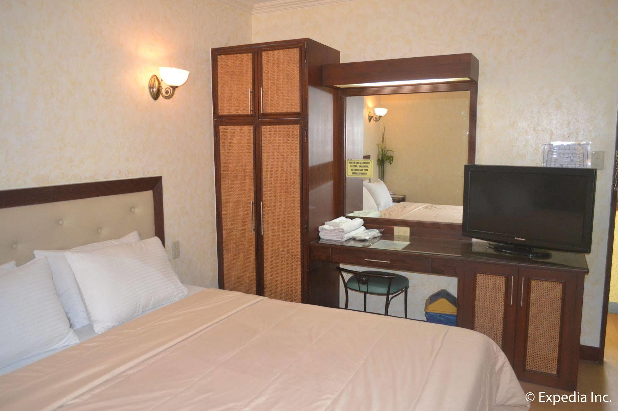 Bliss Hotel Dau Mabalacat 外观 照片